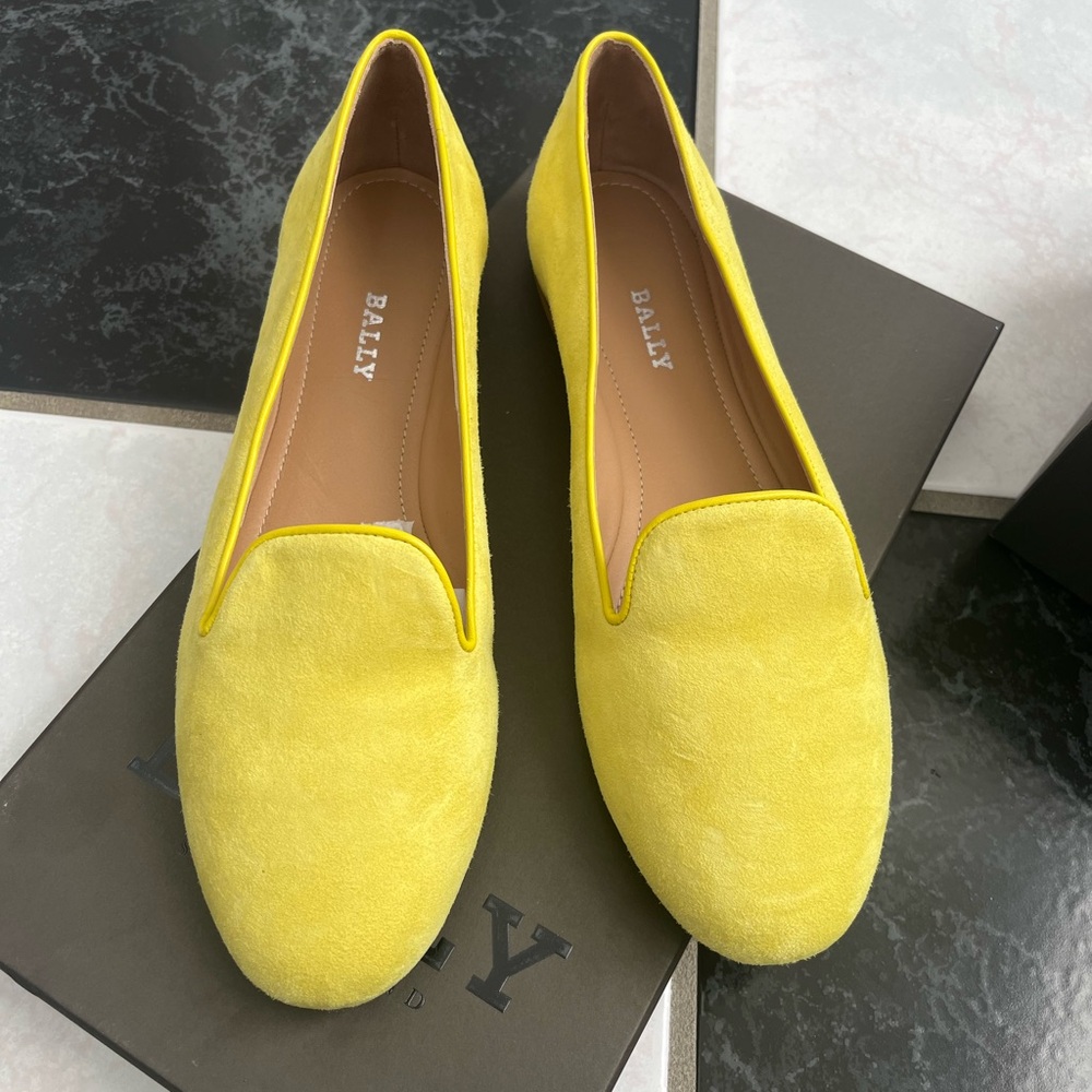 NIB 100% AUTH Bally Berenice Women's Citron Suede Flats US 6.5M